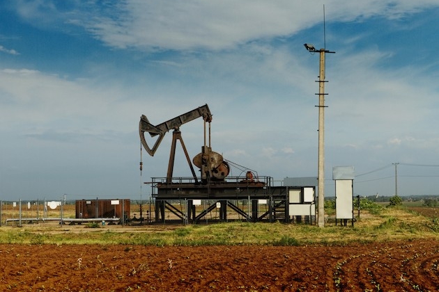operating-oil-and-gas-well